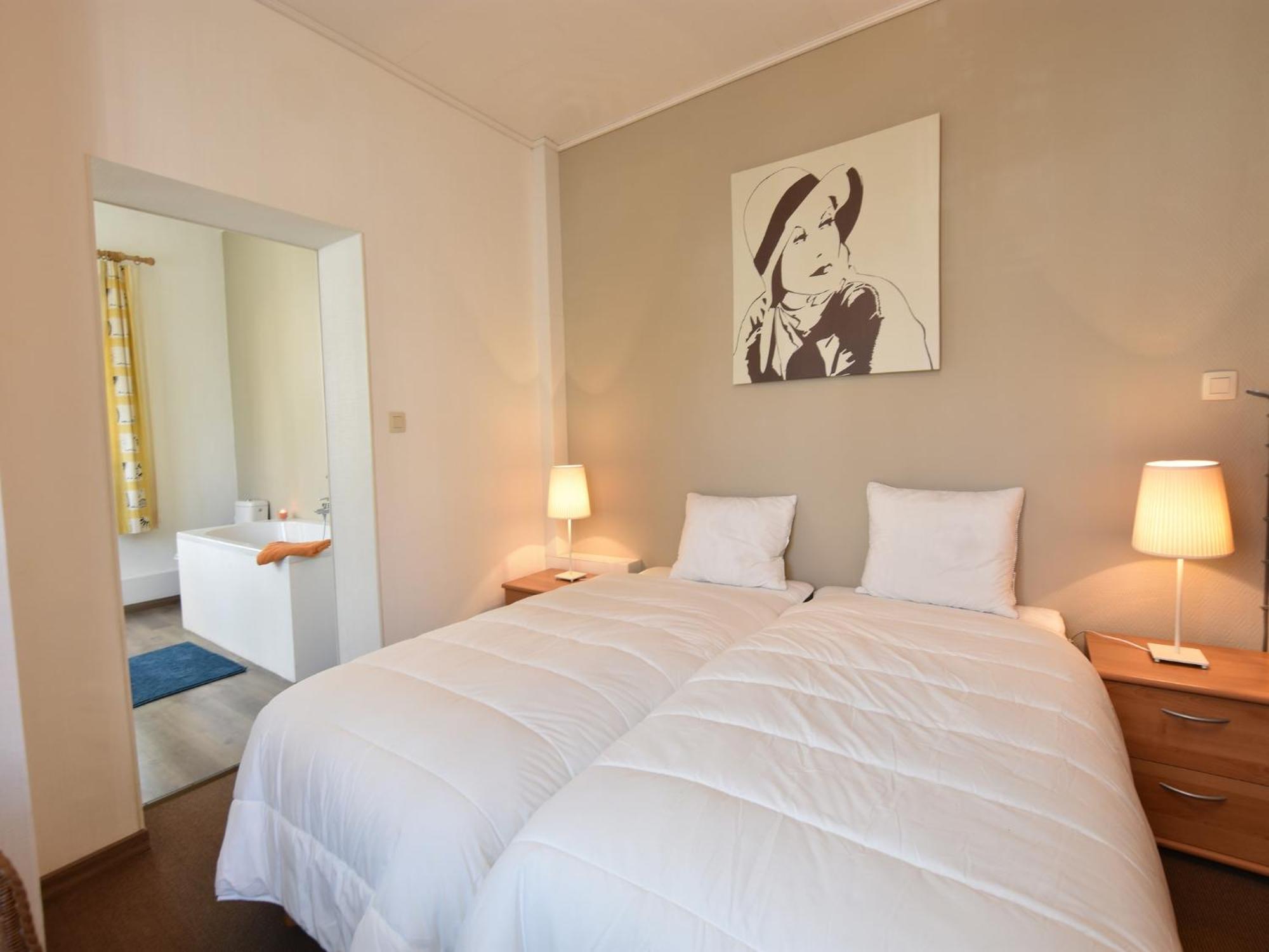 Former Hotel In The Centre And At 50 Metres From The Beach In Panne De Panne Exterior photo
